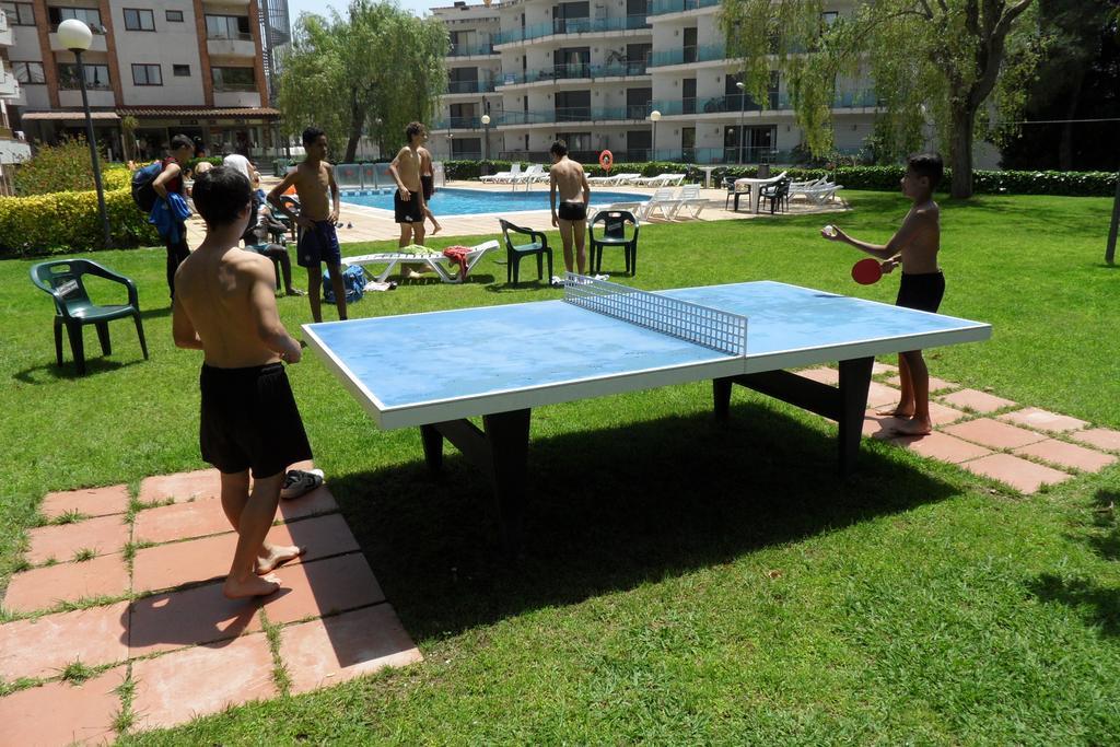 Aparthotel Las Mariposas Lloret de Mar Dış mekan fotoğraf