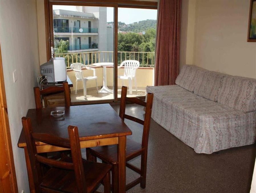 Aparthotel Las Mariposas Lloret de Mar Dış mekan fotoğraf