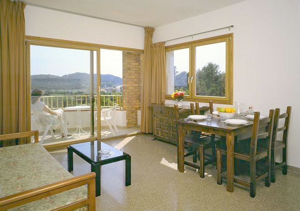 Aparthotel Las Mariposas Lloret de Mar Dış mekan fotoğraf